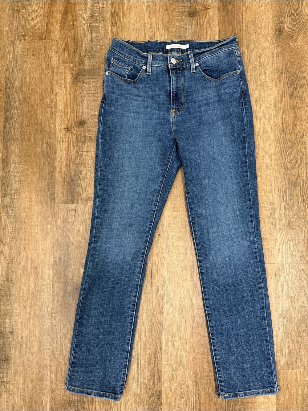 Levi’s 311,Women's Mid-Blue Straight Leg Jeans